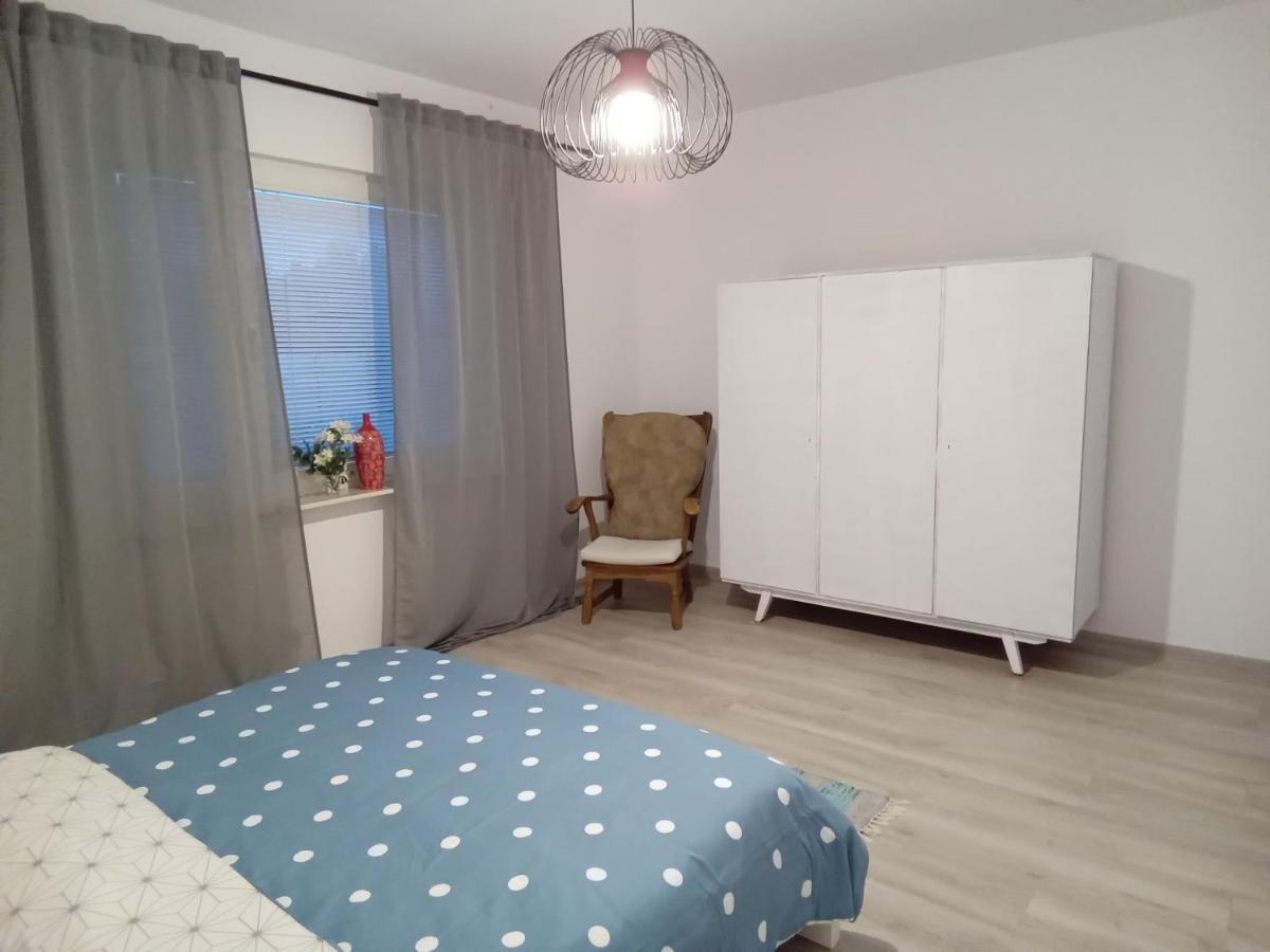 Domek U Kazi Sadowne Екстериор снимка